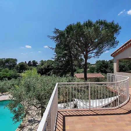 別荘 Soleil, Cigales & Piscine Dans Les Hauts De
