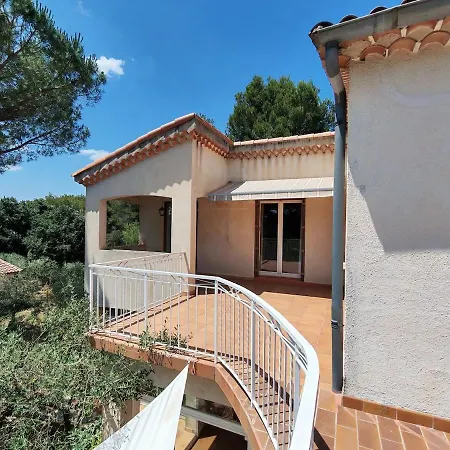 Soleil, Cigales & Piscine Dans Les Hauts De Feriehus Nîmes